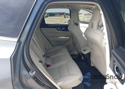 2018 Volvo Xc60 T5 Momentum from USA, damaged, VIN YV4102RK1J1032243